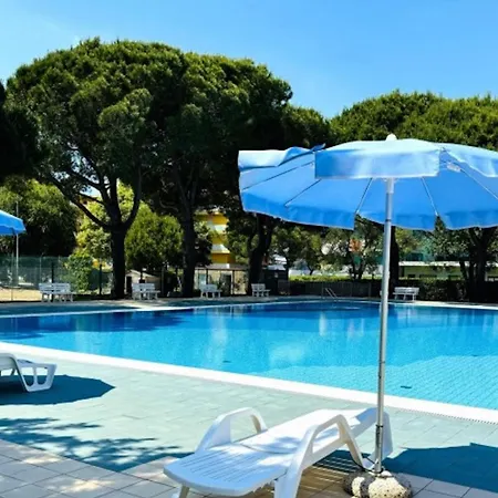 Апартаменты Functional Flat In A Pool Paradise